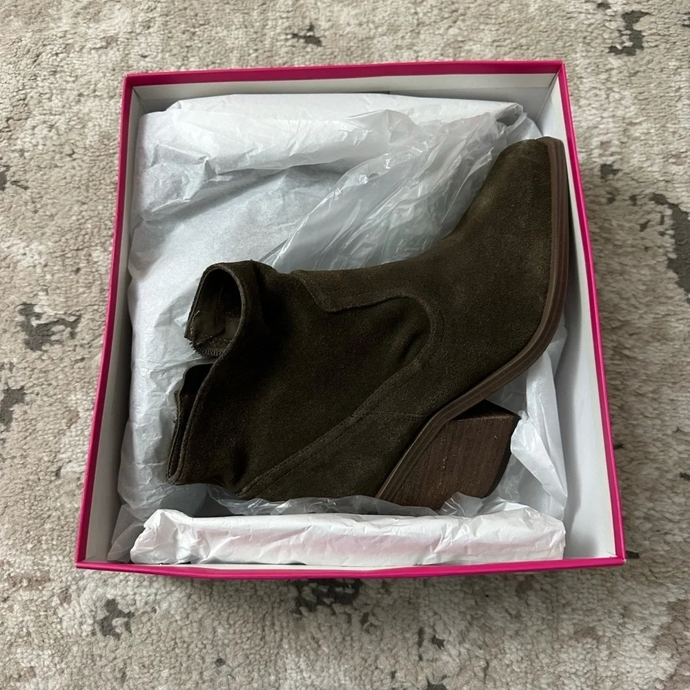 Vince Camuto vince camuto